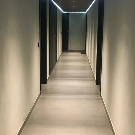 Luckey Homes -- Boulevard Charles Guillaumont * أنتيب